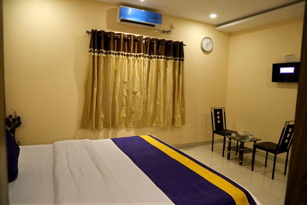 כלכותה Oyo 460 Hotel Ivory Residency מראה חיצוני תמונה