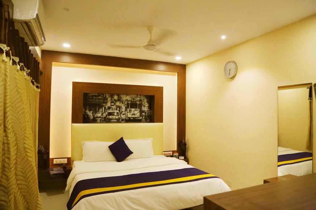 כלכותה Oyo 460 Hotel Ivory Residency מראה חיצוני תמונה